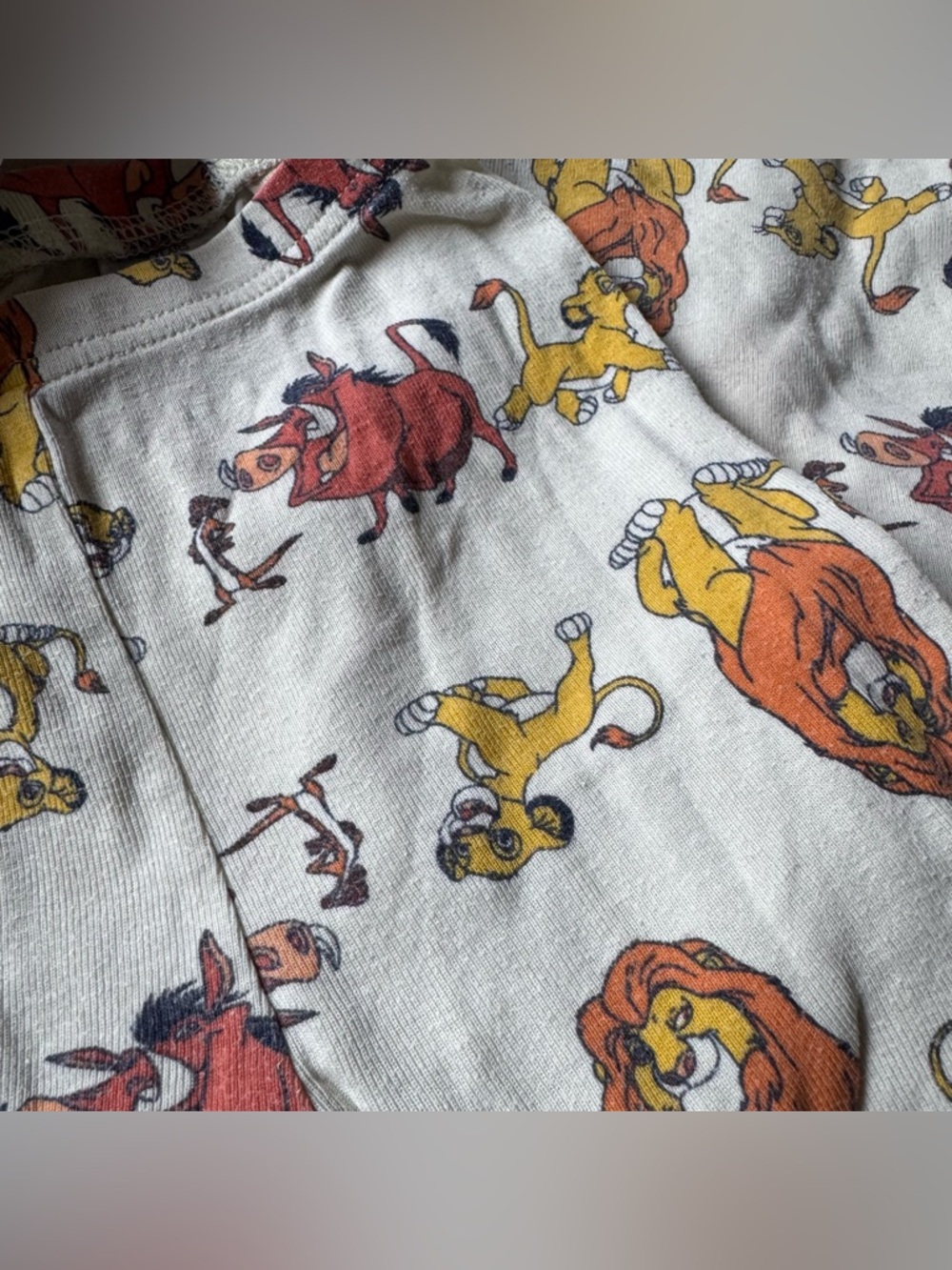 Baby Gap Pajama Set - Lion King - 2T - Picture 6 of 8